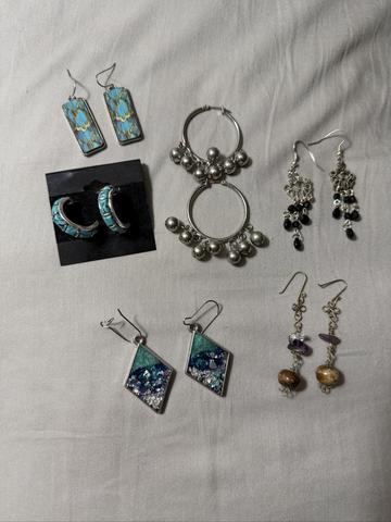 Lot of 6 pairs of earrings