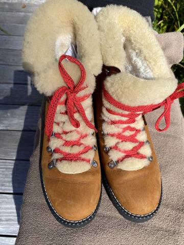 Sheepskin Boots