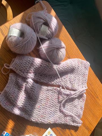 5 balls of Mochi yarn