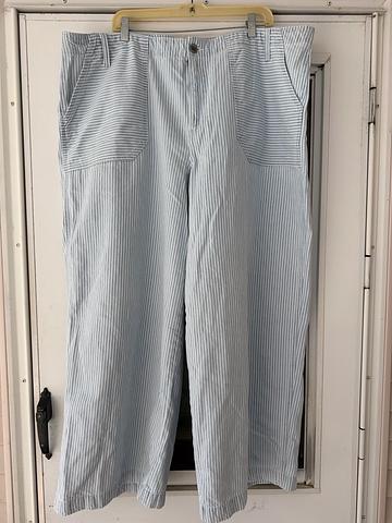 Railroad stripe wide leg