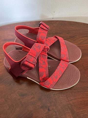 low-down sandal