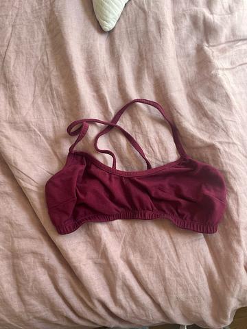 Cross bra