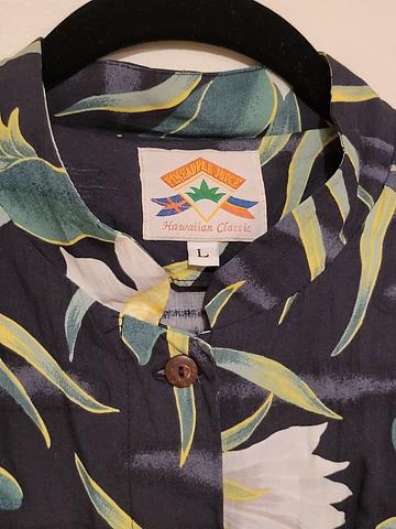 Vintage floral shirt with 3/4 sleeves