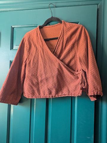 Jules Smit Snow Top in Fableism cotton