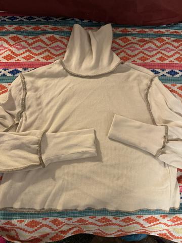 Cropped turtleneck