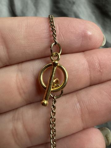 Gemstone pendant necklace