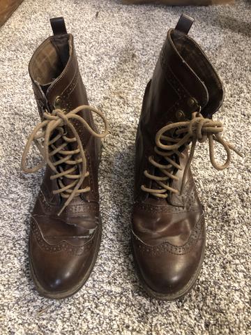 Lace up Oxford boots