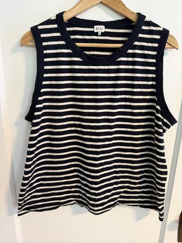muscle tee
