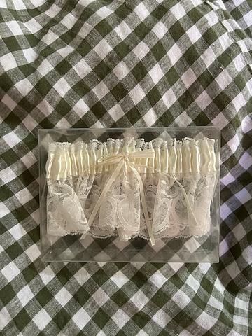 vintage lace garter