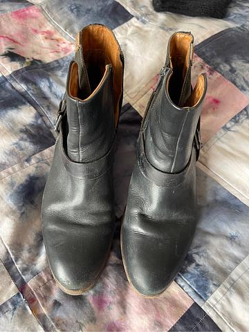 Pikolinos booties size 41