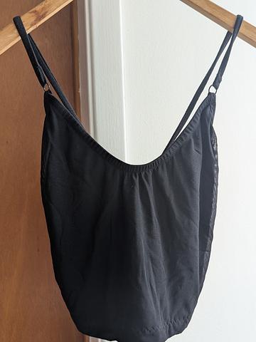 Open mesh back tank