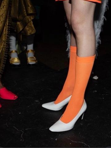 Slim pumps
