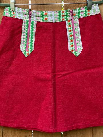 70s aline double zipper mini skirt with vintage novelty print