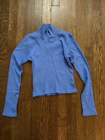 Cropped turtleneck
