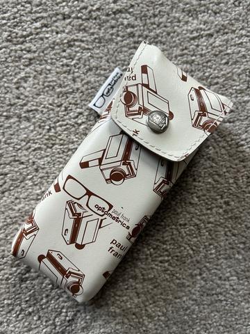 Vintage hard glasses case