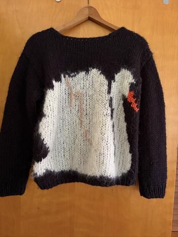 Maiami swan sweater