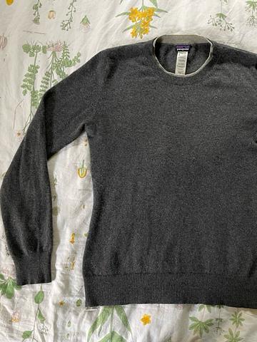100% cashmere sweater