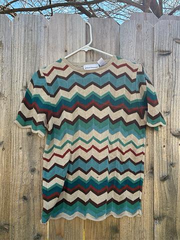 Chevron top