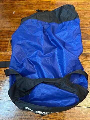 Compression dry bag