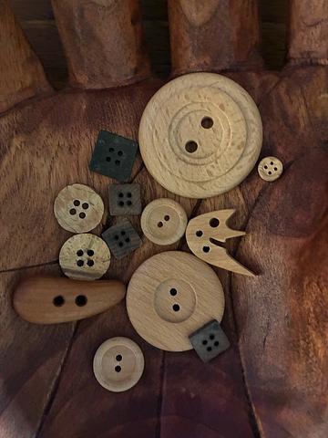 Wooden buttons