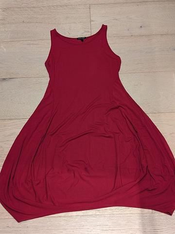 Eileen Fisher Sz M dress sleeveless stretchy red lantern hem