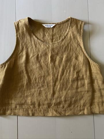 Swing tank