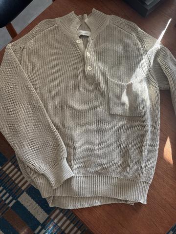 Saatchi sweater