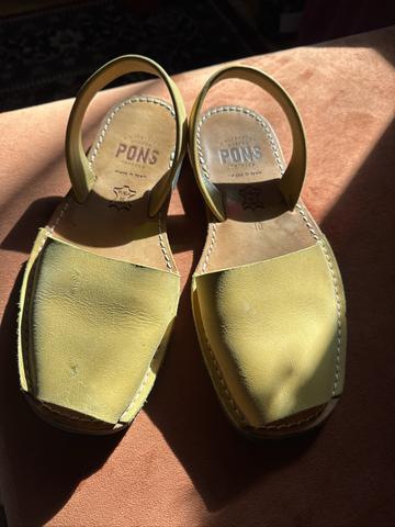 Avarcas sandals