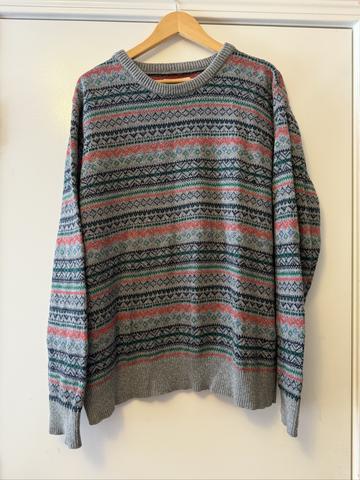 Cable crew neck sweater