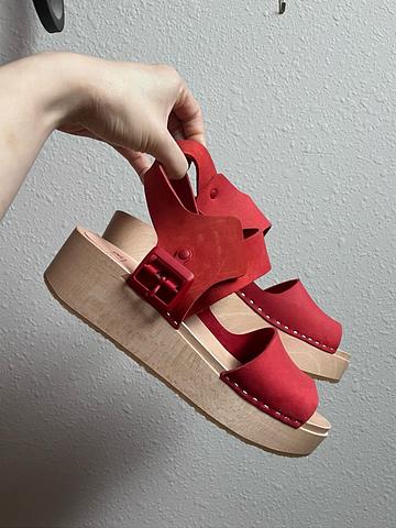 Ursi Sandals