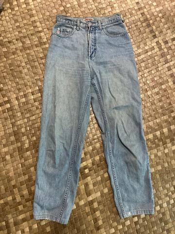Tapered jeans