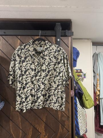 Yin yang button up