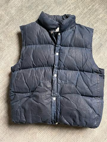 Wax puff vest