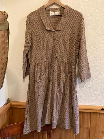 Let’s Backtrack Artist 1930s dress