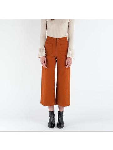 Sandi Pants