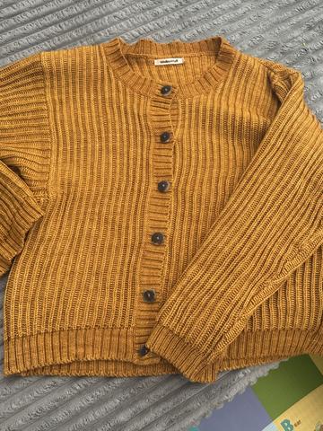 Studio Cardigan