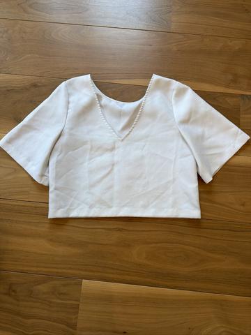 VETTA reversible V-neck