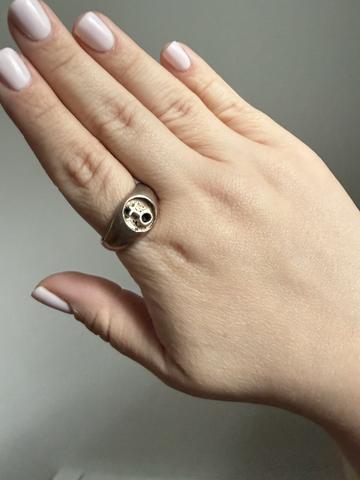Vintage sterling Venus symbol ring