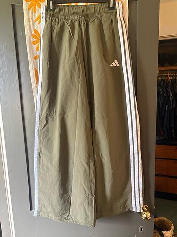 parachute pants