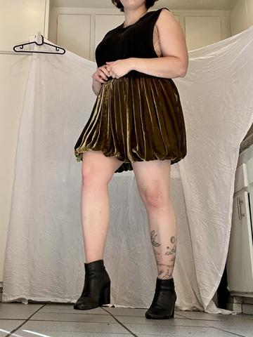 Velvet mini skirt