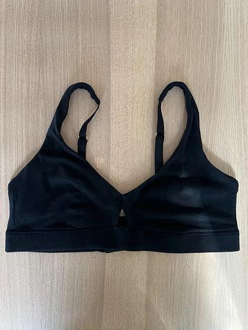 Key hole cotton bra