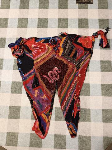 tie pants