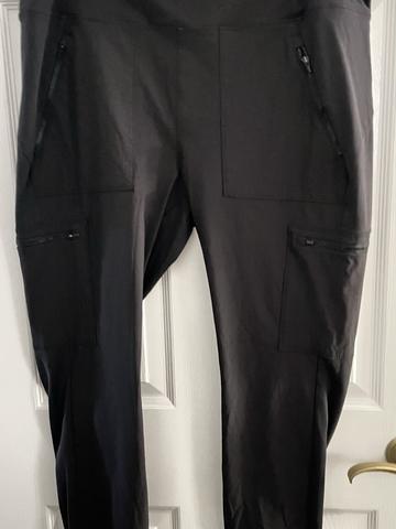 Athleta black multi zippered pocket tech pants