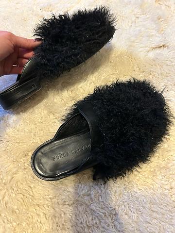 Shearling mule