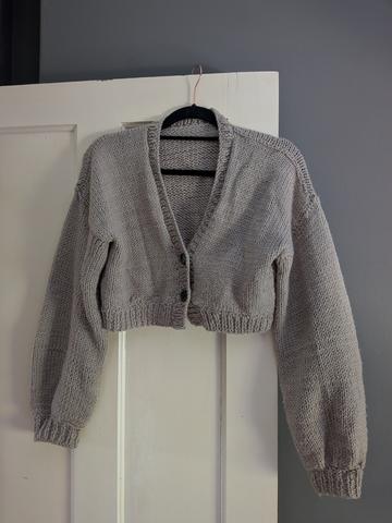 Cropped knit cardigan