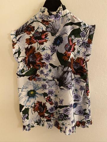 Silk ruffled blouse with belt