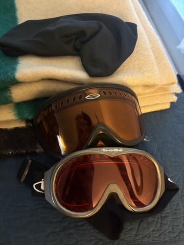 ski goggles