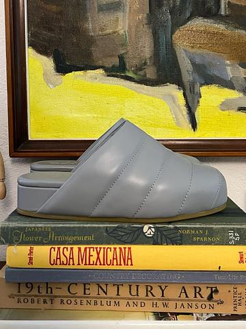 Ribbed Wedge