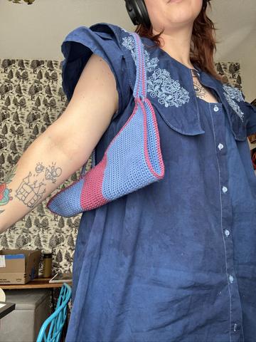 Mini bouquet sling