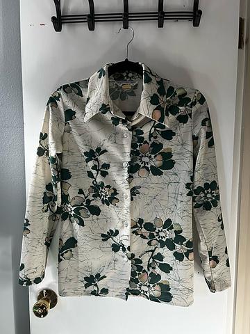 1970s floral button up
